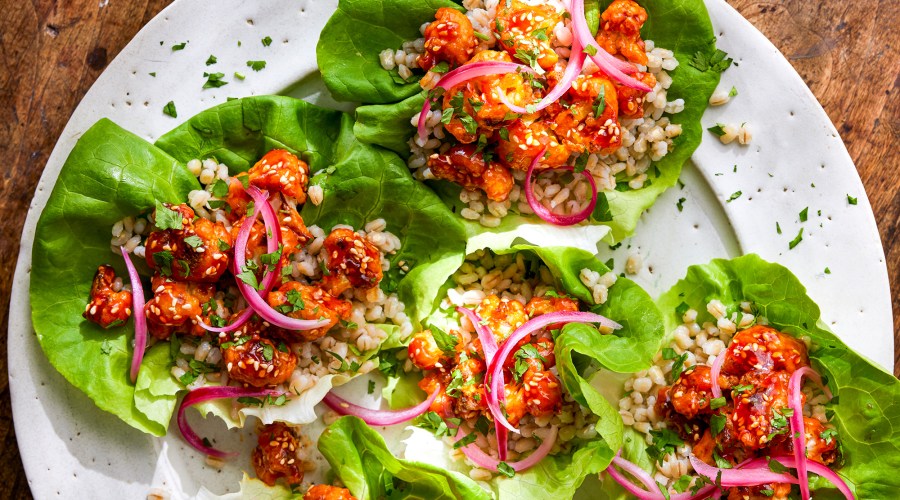 These Shockingly Flavorful Cauliflower Recipes Will Inspire Your Next Meat-Free Meal