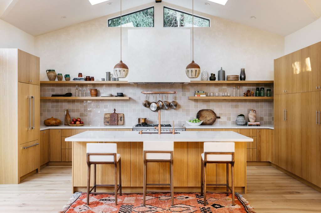 This Outdated Kitchen Design Style Is Coming Back (and That’s a Good Thing)