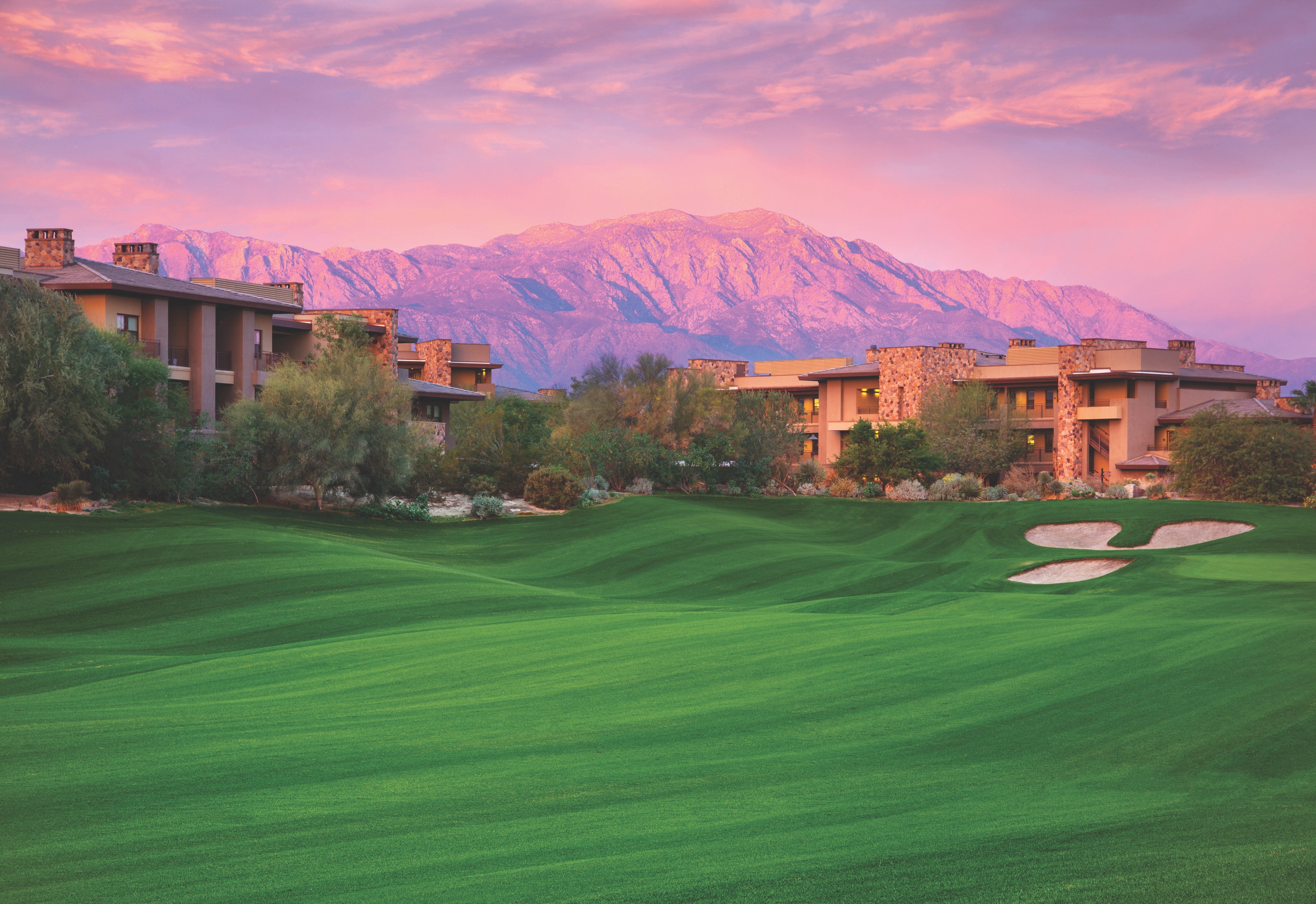exterior-villas-with-desert-willow-golf-course