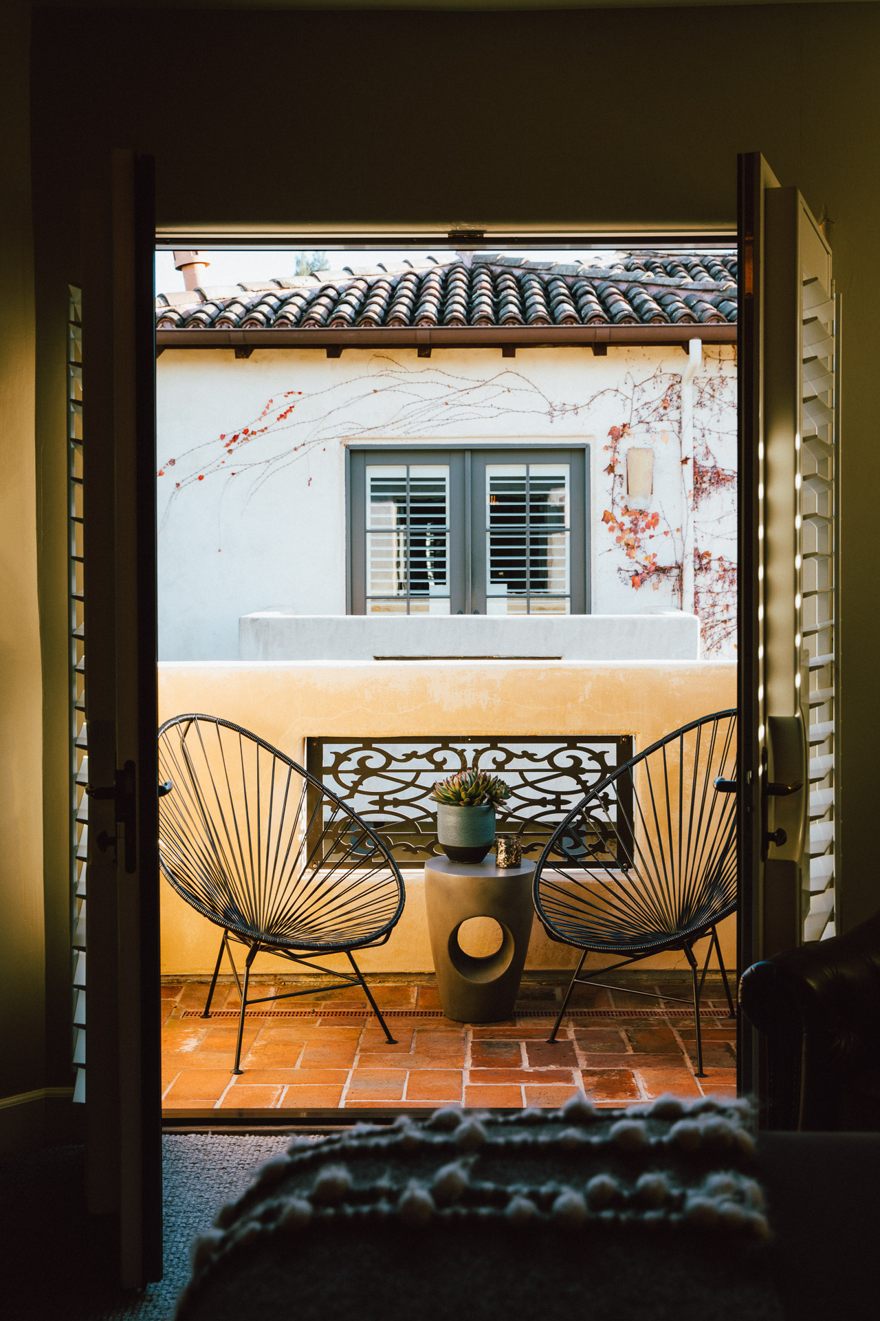 suite-balcony-at-north-block-hotel