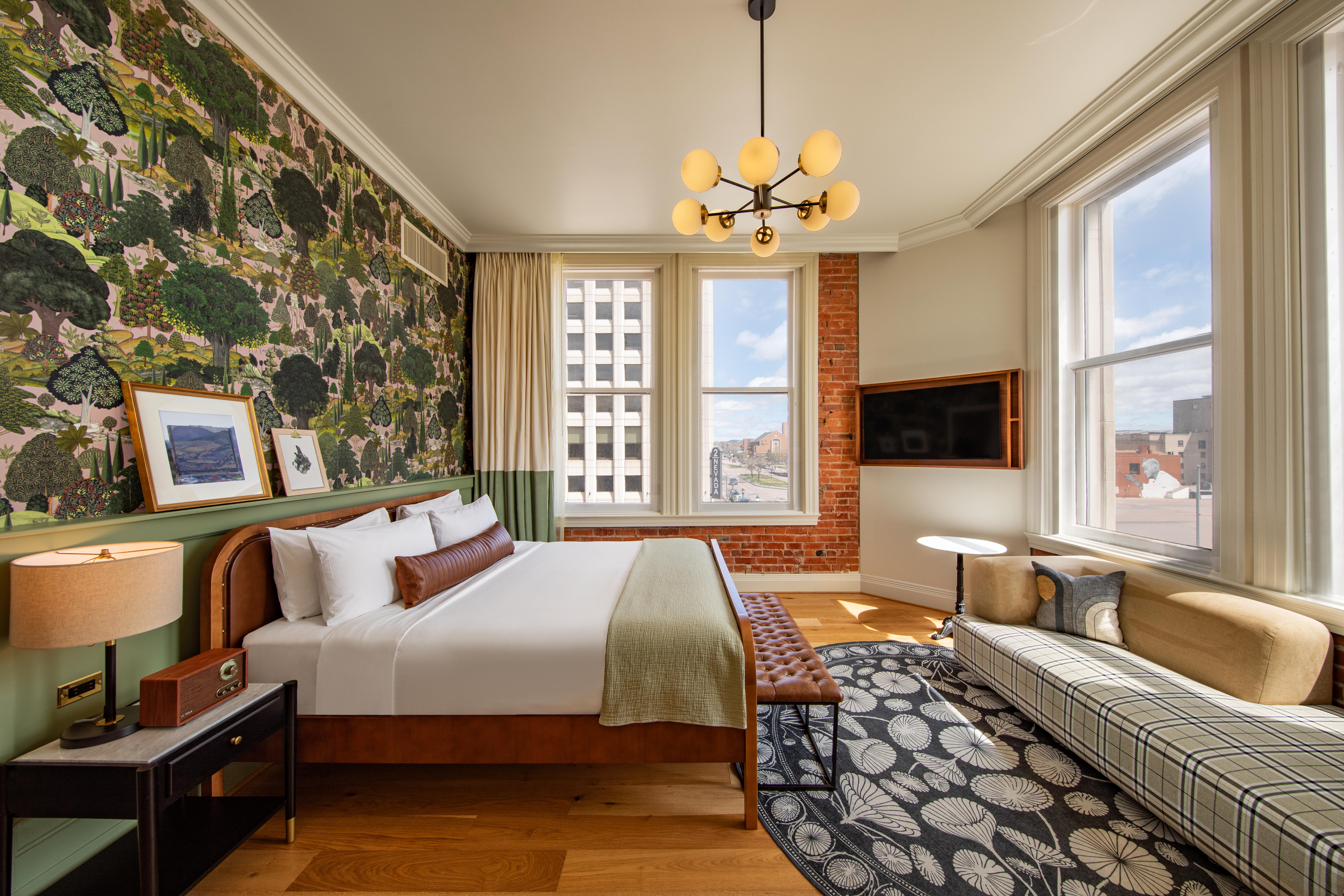 guestroom-at-the-mining-exchange-hotel