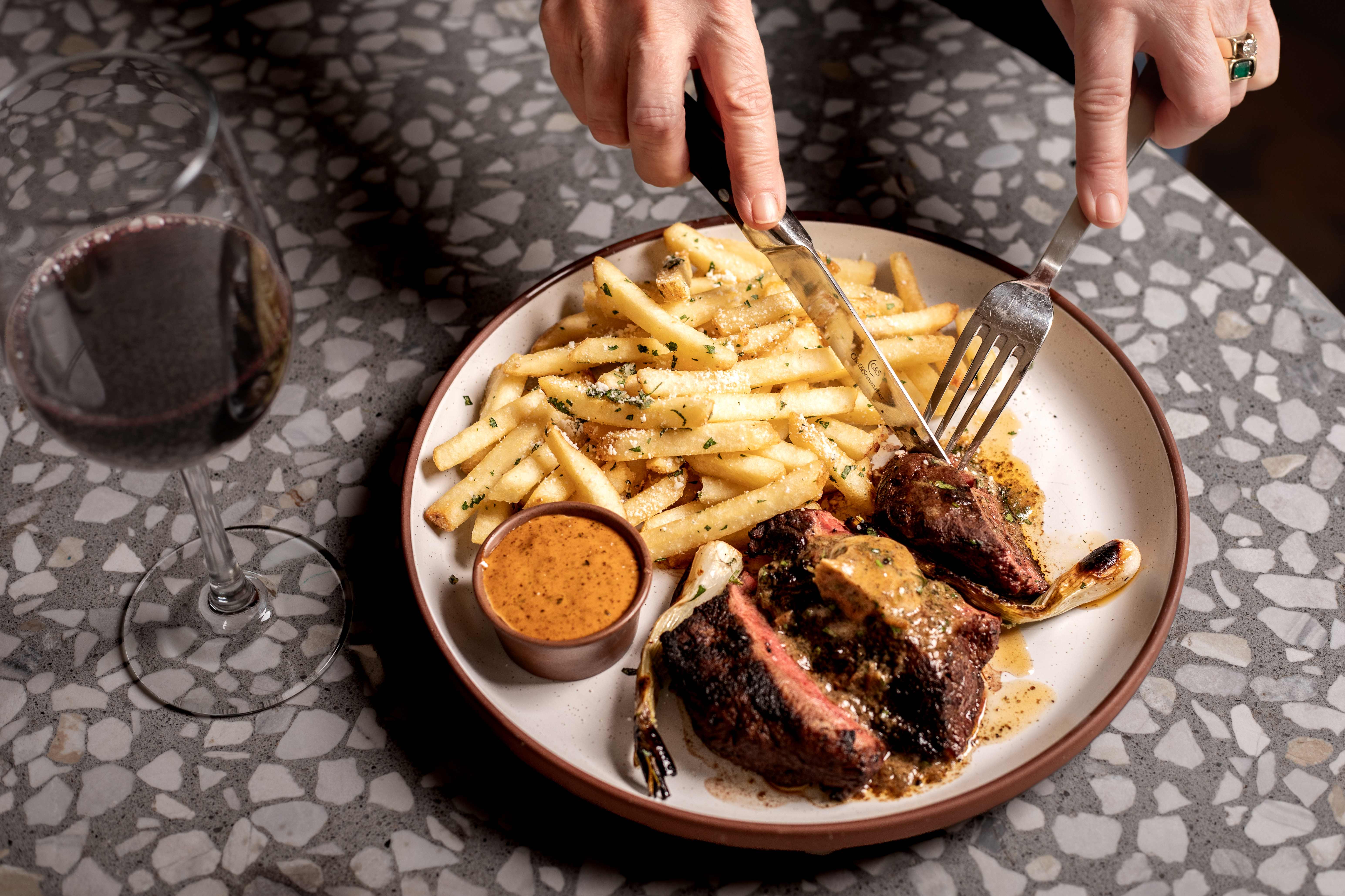 steak-frites-at-trio